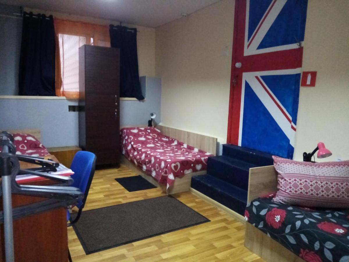 Нау Гостиница Kiev Dış mekan fotoğraf